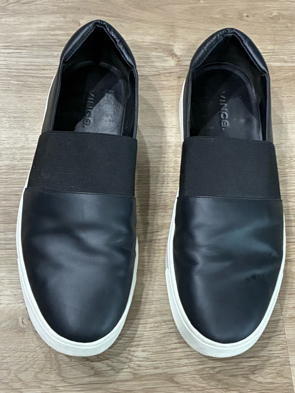 VINCE Corbin Black Leather Sneakers Women’s size 8.5